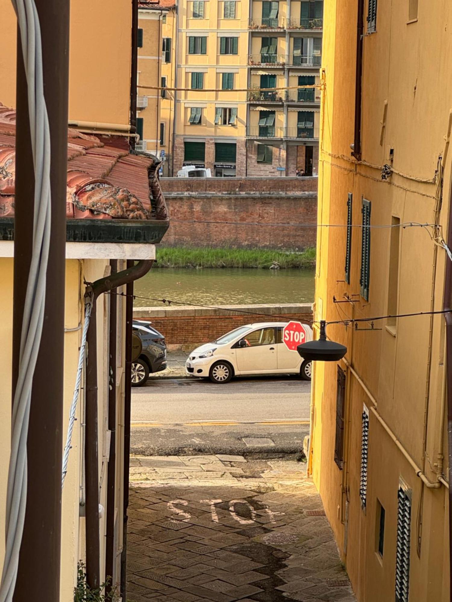 The Beautiful River Pisa Exterior photo